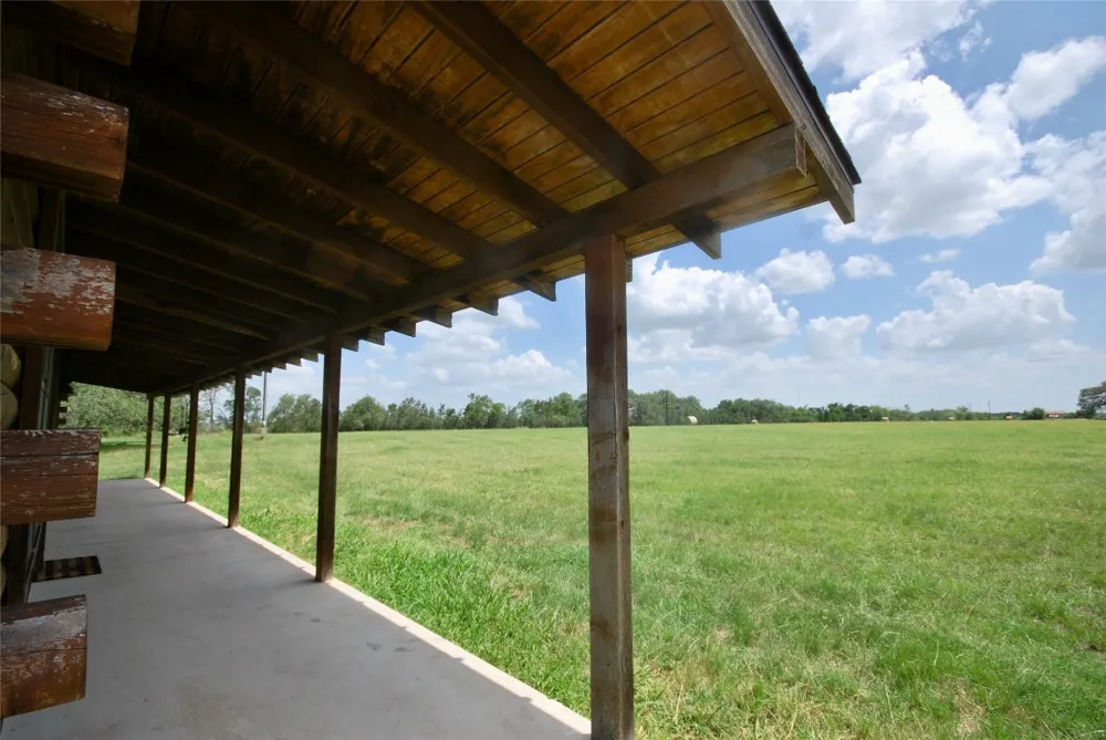 2725 Old Lehmann Road Kingsbury, TX 78638